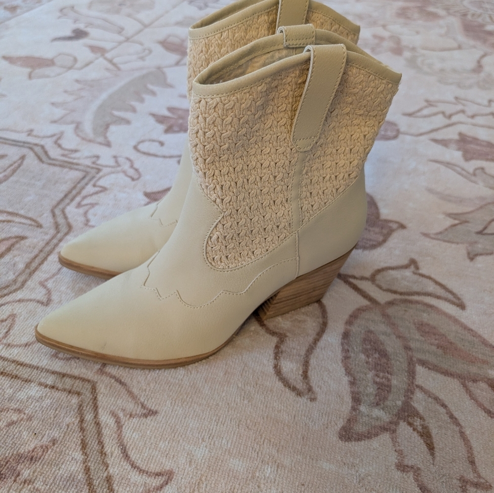 Size 8 Dolce Vita Lacie Western Boot in ivory with a woven upper. - Picture 8 of 8